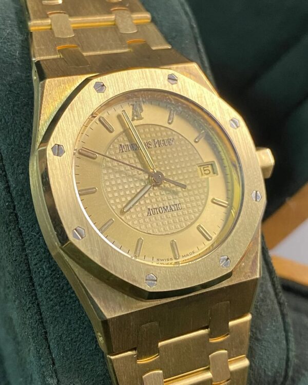 Audemars Piguet Royal Oak Yellow Gold- 1997 - 50th Anniversary AP Japan - Open Caseback - 15050BA *FULL SET* - Image 11