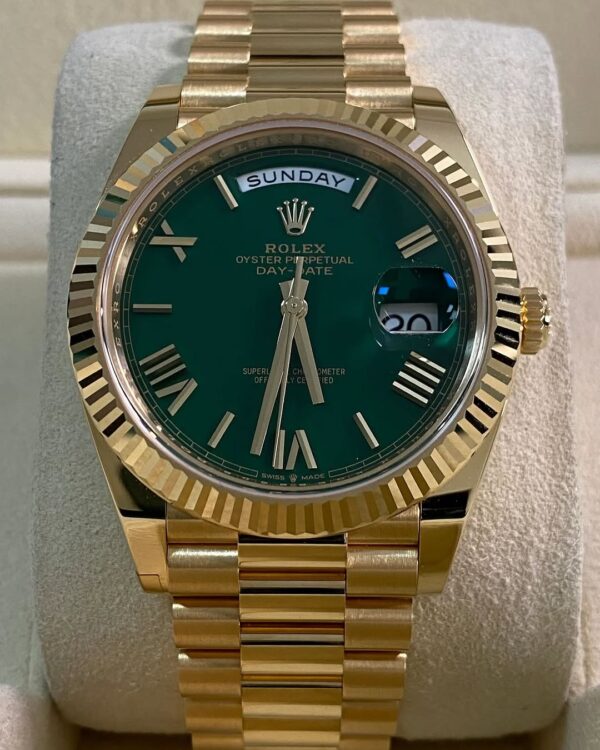 Rolex Yellow Gold Day-Date 40 - 2024 - Fluted Bezel - Green Roman Dial - President Bracelet - 228238 *FULL SET* - Image 5