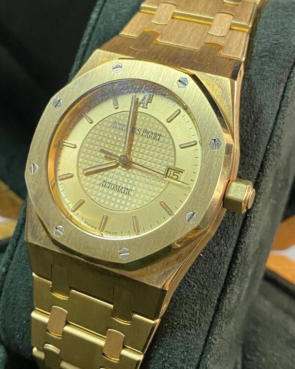 Audemars Piguet Royal Oak Yellow Gold- 1997 - 50th Anniversary AP Japan - Open Caseback - 15050BA *FULL SET* - Image 6