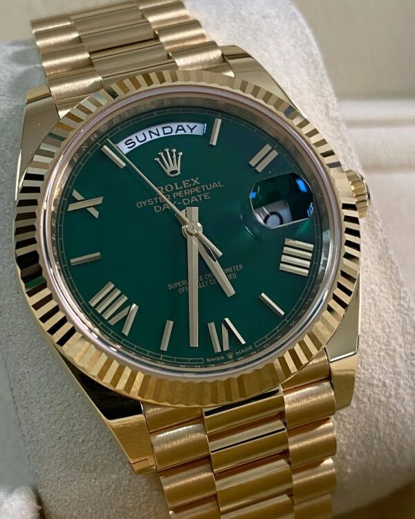 Rolex Yellow Gold Day-Date 40 - 2024 - Fluted Bezel - Green Roman Dial - President Bracelet - 228238 *FULL SET* - Image 4