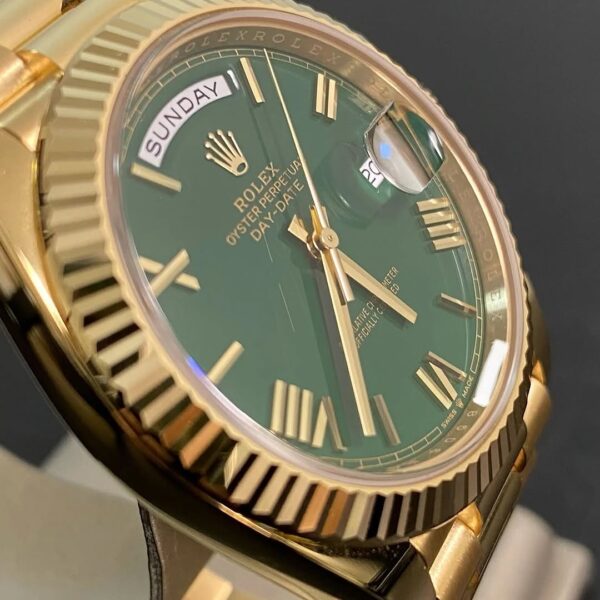 Rolex Yellow Gold Day-Date 40 - 2024 - Fluted Bezel - Green Roman Dial - President Bracelet - 228238 *FULL SET* - Image 3