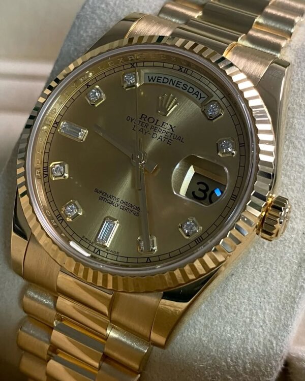 Rolex Yellow Gold Day-Date 36 - 2010 - Fluted Bezel - Factory Diamond Dial - President Bracelet - 118238 *FULL SET* - Image 6