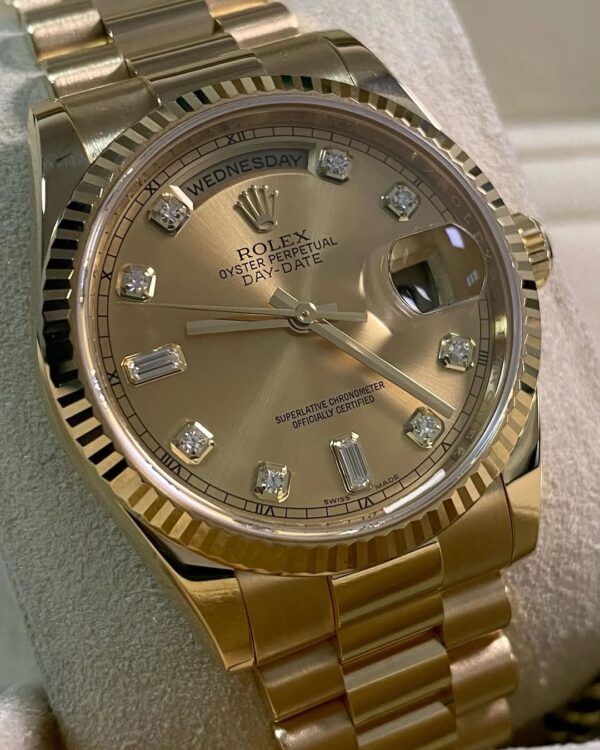 Rolex Yellow Gold Day-Date 36 - 2010 - Fluted Bezel - Factory Diamond Dial - President Bracelet - 118238 *FULL SET* - Image 5