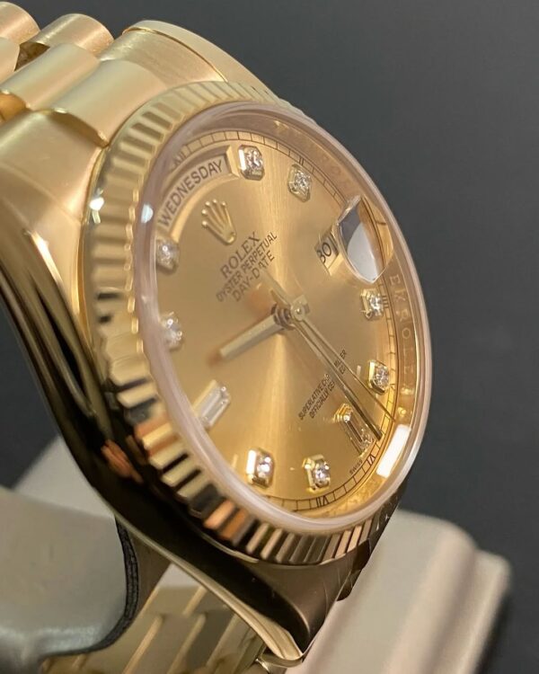 Rolex Yellow Gold Day-Date 36 - 2010 - Fluted Bezel - Factory Diamond Dial - President Bracelet - 118238 *FULL SET* - Image 3