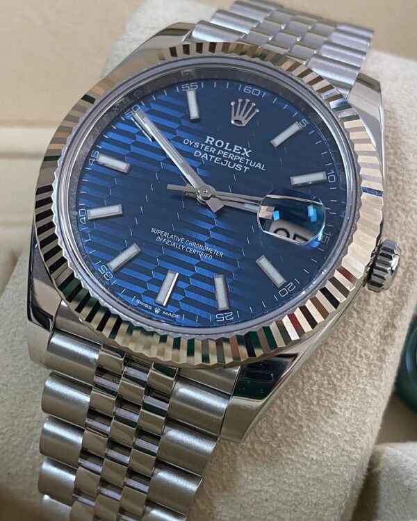 Rolex Steel Datejust 41 - 2023 - Fluted Bezel - Bright Blue Fluted-Motif Dial - Jubilee Bracelet - 126334 *FULL SET* - Image 8