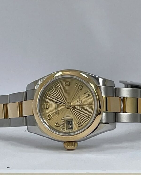 Rolex Yellow Gold and Steel Lady-Datejust - F Serial - Smooth Bezel - Champagne Dial - Oyster Bracelet - 179163 - Image 6