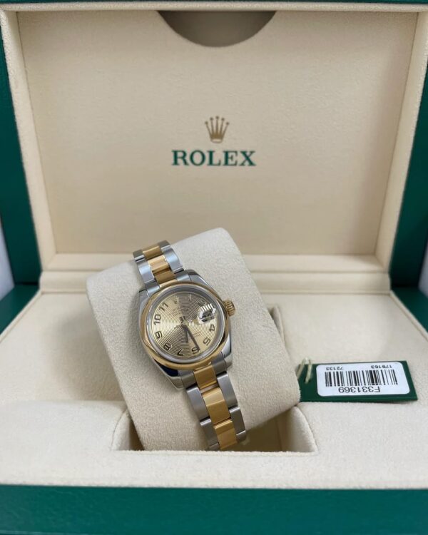 Rolex Yellow Gold and Steel Lady-Datejust - F Serial - Smooth Bezel - Champagne Dial - Oyster Bracelet - 179163 - Image 4