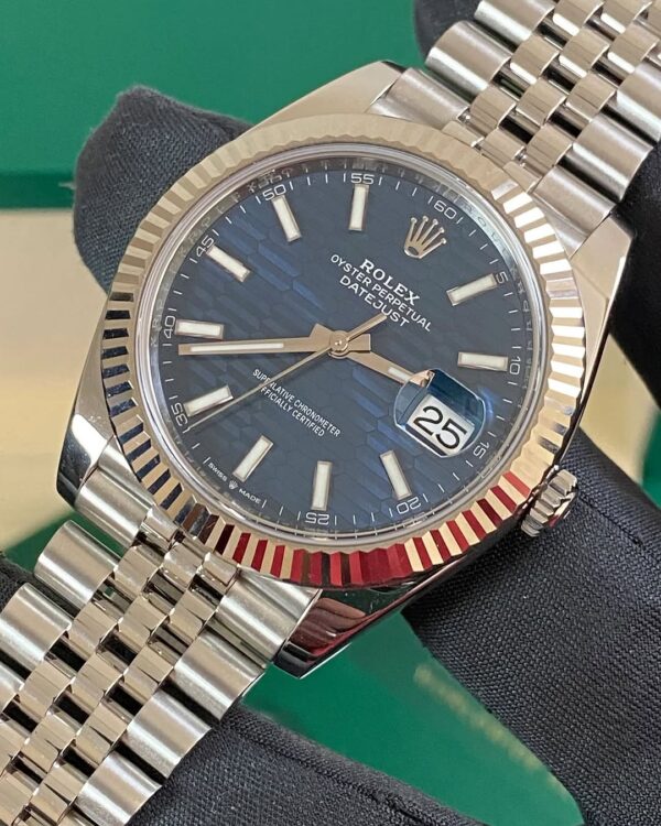 Rolex Steel Datejust 41 - 2023 - Fluted Bezel - Bright Blue Fluted-Motif Dial - Jubilee Bracelet - 126334 *FULL SET* - Image 4