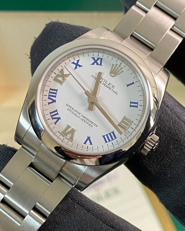 Rolex Steel Oyster Perpetual 31 - 2015 - Domed Bezel - White Roman Dial - Oyster Bracelet - 177200 *FULL STICKERS*