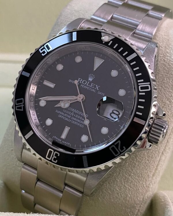 2009 Rolex Steel Submariner Date - V serial - Pre-Ceramic Bezel - Black Dial - 16610 *FULL SET* - Image 2