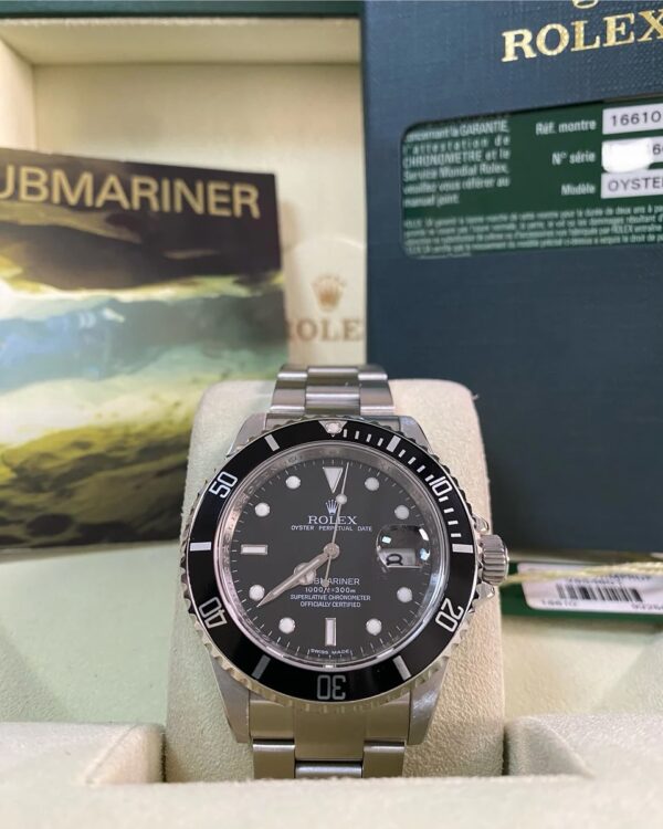 2009 Rolex Steel Submariner Date - V serial - Pre-Ceramic Bezel - Black Dial - 16610 *FULL SET*