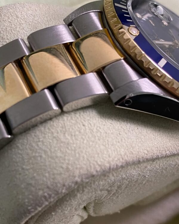 Rolex Steel and Yellow Gold Submariner Date - P serial - “Bluesy” Pre Ceramic Bezel -Oyster Bracelet - 16613 - Image 9