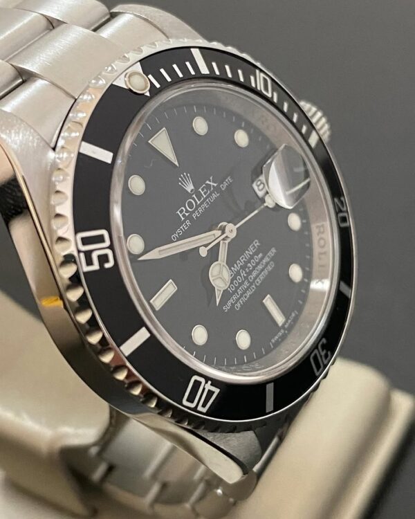 2009 Rolex Steel Submariner Date - V serial - Pre-Ceramic Bezel - Black Dial - 16610 *FULL SET* - Image 8