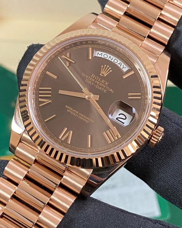 Rolex Everose Gold Day-Date 40 - 2016 - Fluted Bezel - Chocolate Roman Dial - President Bracelet - 228235 *UNPOLISHED* - Image 7