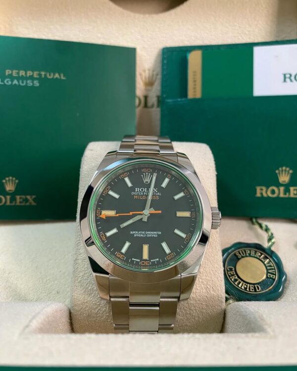 Rolex Milgauss - 2019 - Black Dial - Green Crystal - 116400GV *FULL SET*