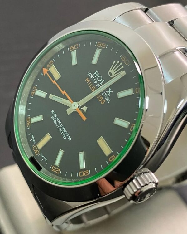 Rolex Milgauss - 2019 - Black Dial - Green Crystal - 116400GV *FULL SET* - Image 2