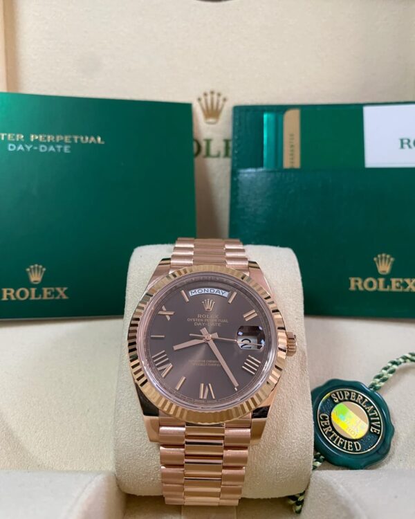 Rolex Everose Gold Day-Date 40 - 2016 - Fluted Bezel - Chocolate Roman Dial - President Bracelet - 228235 *UNPOLISHED*