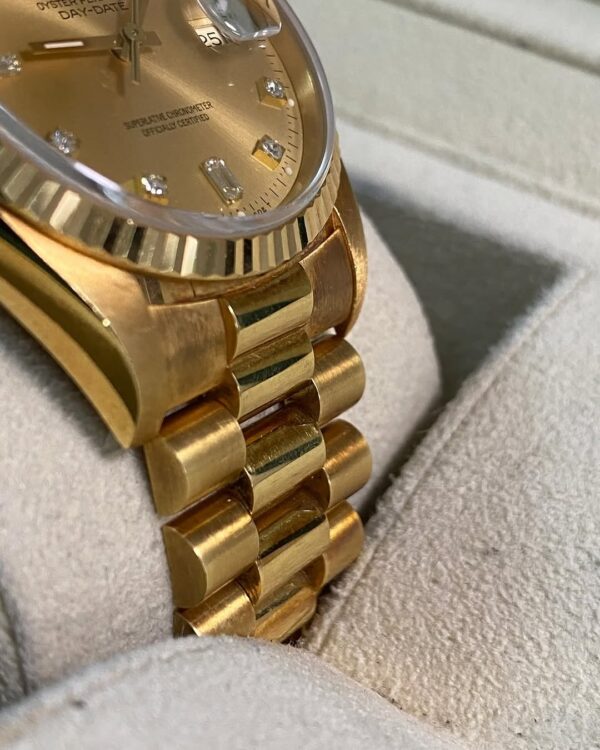 Rolex Yellow Gold Day-Date 36 - X serial - Fluted Bezel - Champagne Diamond Dial - President Bracelet - 18238 *UNPOLISHED* - Image 8