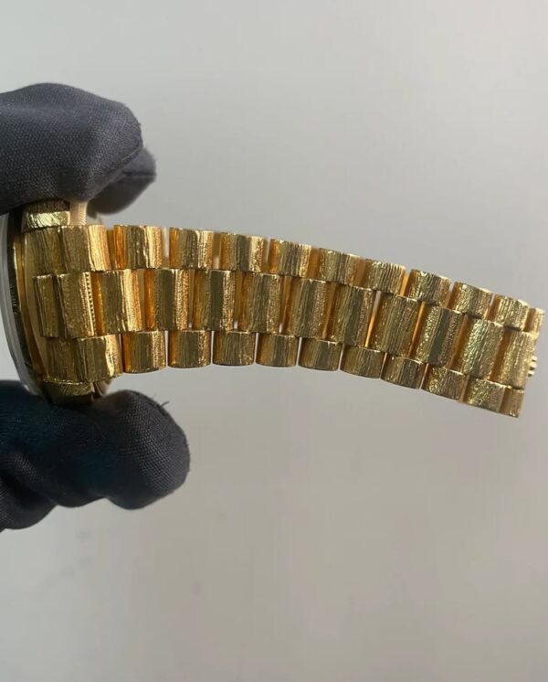 Rolex Yellow Gold Day-Date 36 - 1987 - Fluted Bezel - Wood Dial - Florentine Finish President Bracelet - 18038 - Image 11