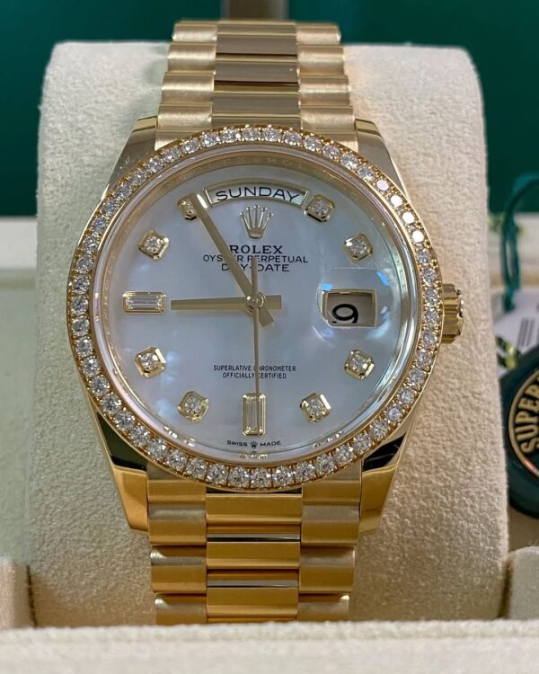 Rolex White Gold Day-Date 36 - 2022 - Diamond Bezel - Mother-of-Pearl Diamond Dial - President Bracelet - 128348RBR - Image 7