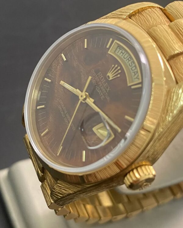 Rolex Yellow Gold Day-Date 36 - 1987 - Fluted Bezel - Wood Dial - Florentine Finish President Bracelet - 18038 - Image 10