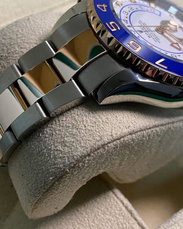 Rolex Steel and Everose Gold Yacht-Master II - 2020 - Blue Bezel - White Dial - 116681 *FULL SET* - Image 8