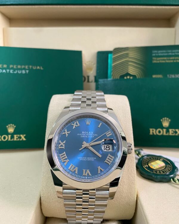 Rolex Steel Datejust 41 - 2025 - Smooth Bezel -Azzurro Blue Roman Dial - Jubilee Bracelet - 126300 *FULL SET*