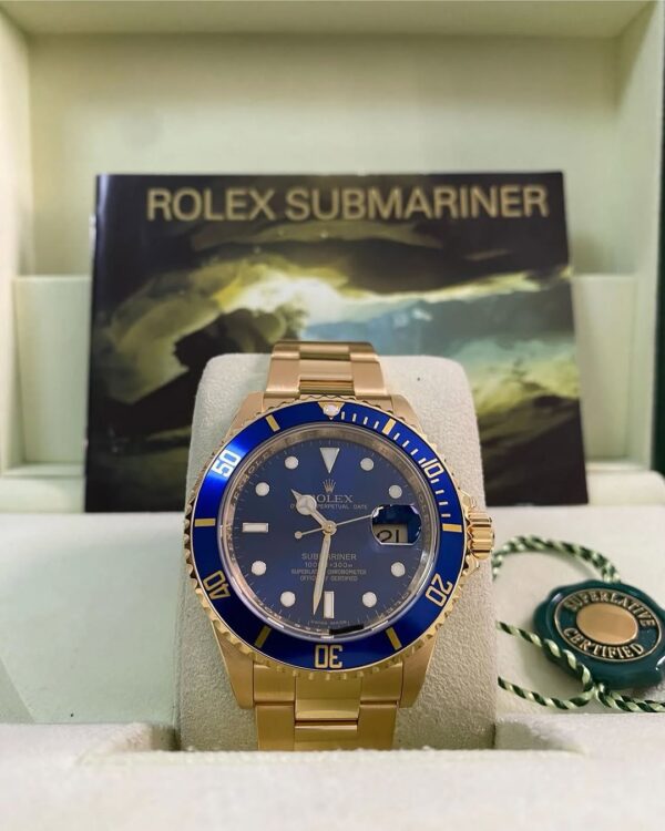 Rolex Yellow Gold Submariner Date - Z serial - Pre Ceramic Blue Bezel - Blue Dial - 16618