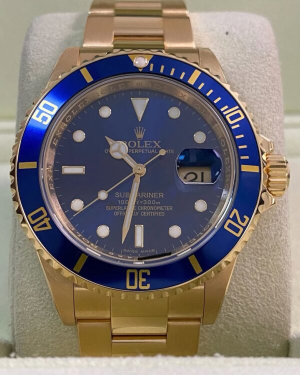 Rolex Yellow Gold Submariner Date - Z serial - Pre Ceramic Blue Bezel - Blue Dial - 16618 - Image 6