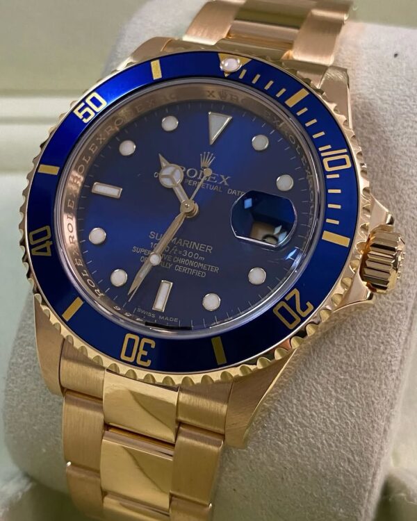 Rolex Yellow Gold Submariner Date - Z serial - Pre Ceramic Blue Bezel - Blue Dial - 16618 - Image 7