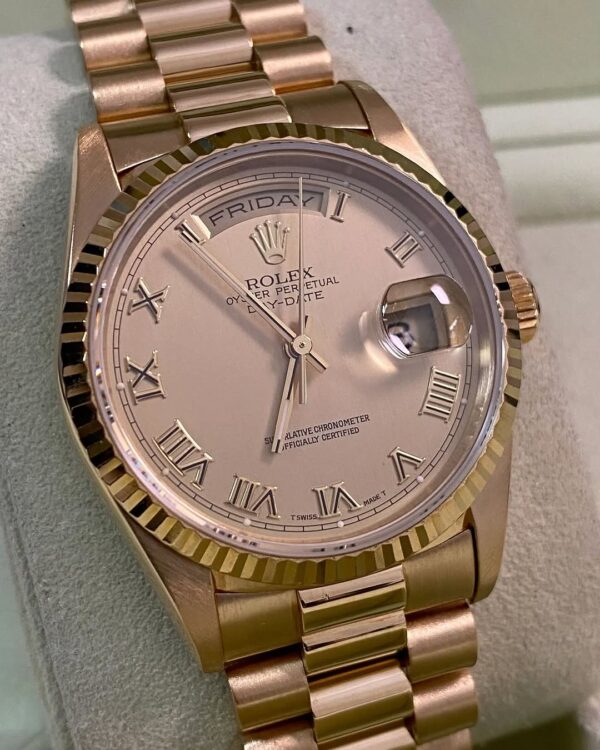 Rolex Yellow Gold Day-Date 36 - W serial - Fluted Bezel - Champagne Roman Dial - President Bracelet - 18238 - Image 5