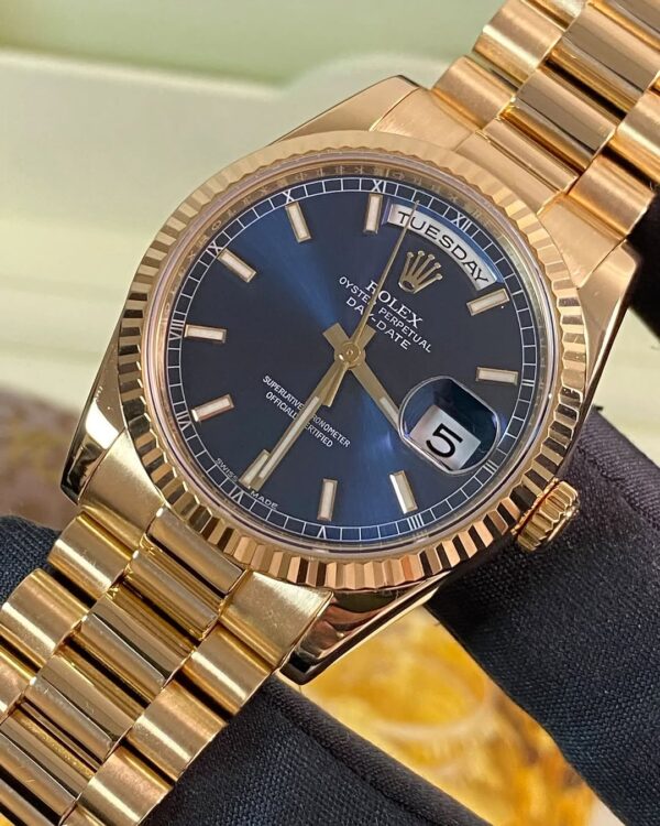 Rolex Yellow Gold Day-Date 36 - M serial - Fluted Bezel - Blue Index Dial - President Bracelet - 118238 - Image 2