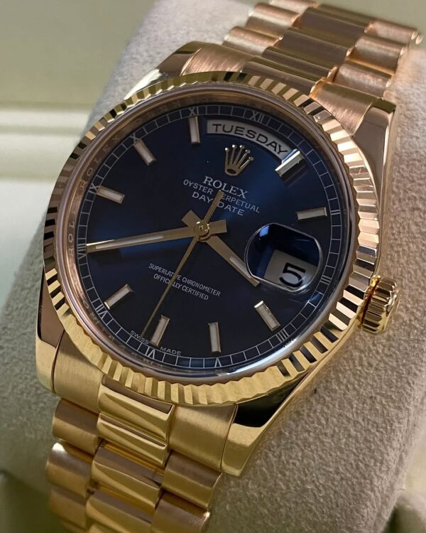 Rolex Yellow Gold Day-Date 36 - M serial - Fluted Bezel - Blue Index Dial - President Bracelet - 118238 - Image 4