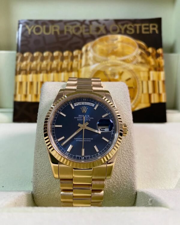 Rolex Yellow Gold Day-Date 36 - M serial - Fluted Bezel - Blue Index Dial - President Bracelet - 118238