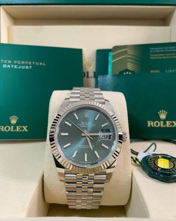 Rolex Steel Datejust 41 - 2025 - Fluted Bezel - Mint Green Dial - Jubilee Bracelet - 126334 *FULL SET*